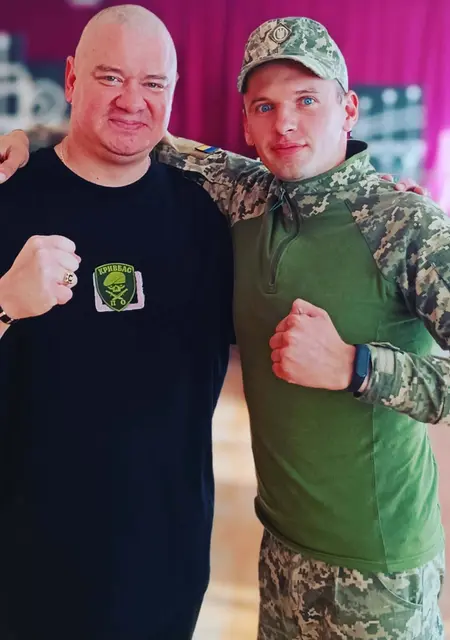 Я Дима, 31 років, знайомлюсь без зобов'язань у Кривому Розі