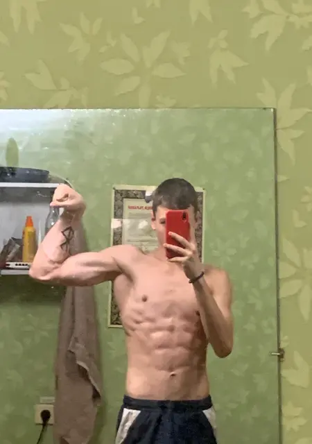 Артём из Ровно, ищу на сайте знакомства на одну ночь