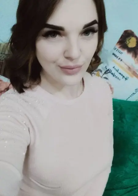 Yana из Стамбула, мне 27, познакомлюсь