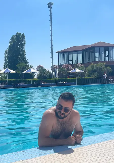 Араз из Тбилиси, ищу на сайте знакомства на одну ночь