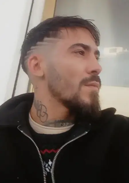 Я Ivan Medina, 30, знакомлюсь для открытые отношения в Мадриде