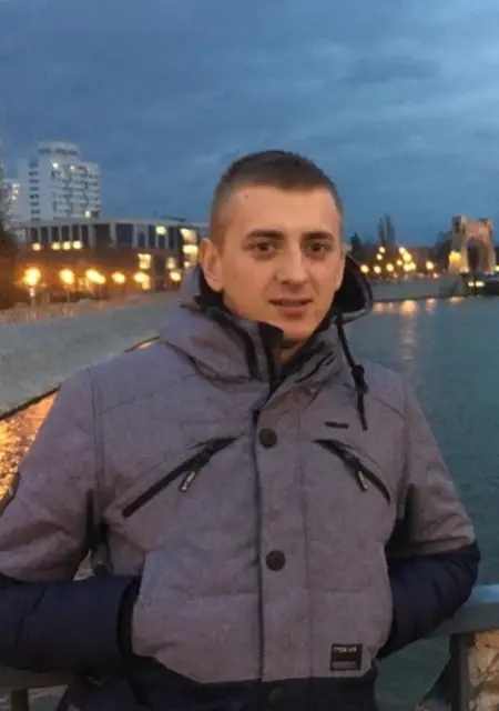 Андрій из Попасной, мне 31, познакомлюсь без обязательств