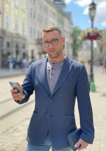 Я Ден, 35 років, знайомлюсь для приємного проведення часу у Львові
