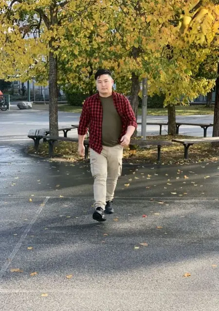 Shafi из Стокгольма, мне 22, познакомлюсь