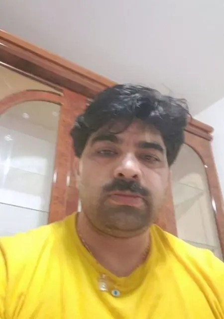 Я Tariq, 42, из Рима, ищу знакомство