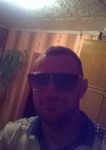 Я Александр, 37, знакомлюсь без обязательств в Новополоцке