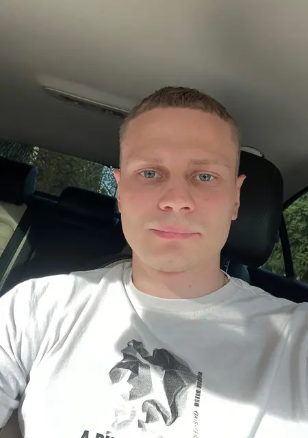 Богдан из Мелитополя, мне 29, познакомлюсь для приятного времяпровождения