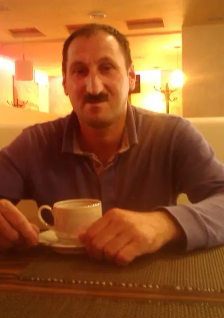 Я Vidadi, 54, знакомлюсь без обязательств в Новополоцке