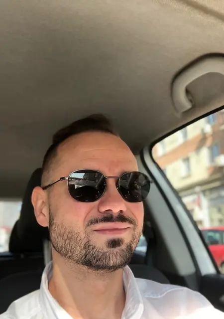 Я Costin Alexandru, 33, из Сучавы, ищу знакомство для приятного времяпровождения