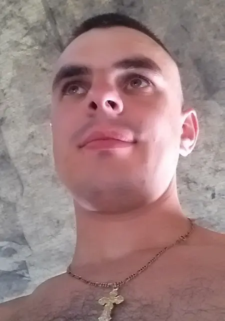 Я Сергей, 38 років з Чернігова, шукаю знайомства без зобов'язань