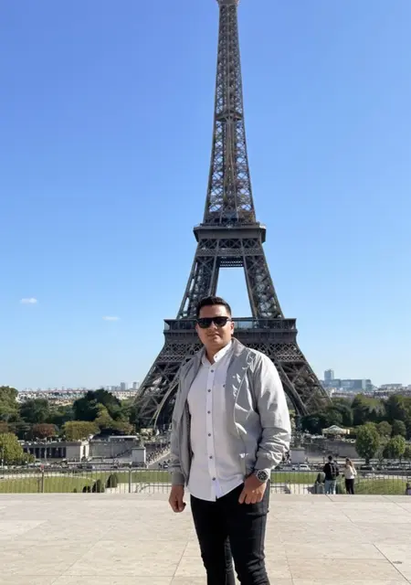 Soy Daniel, 28 años de Barcelona, busco conocer gente para hacer nuevos amigos
