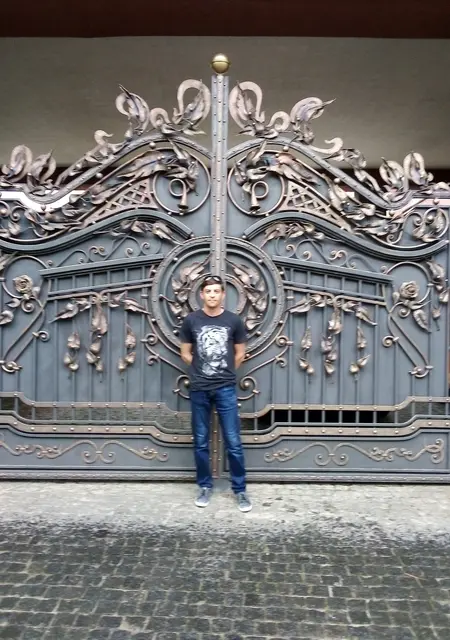 Я Wlad, 40, из Верхнеднепровска, ищу знакомство для приятного времяпровождения