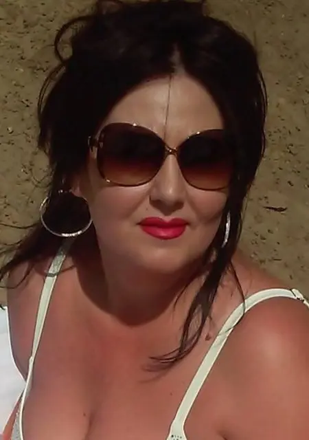 Я Юлия, 51, знакомлюсь на одну ночь в Одессе