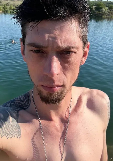 Я Владимир, 32, из Макеевки, ищу знакомство для постоянных отношений