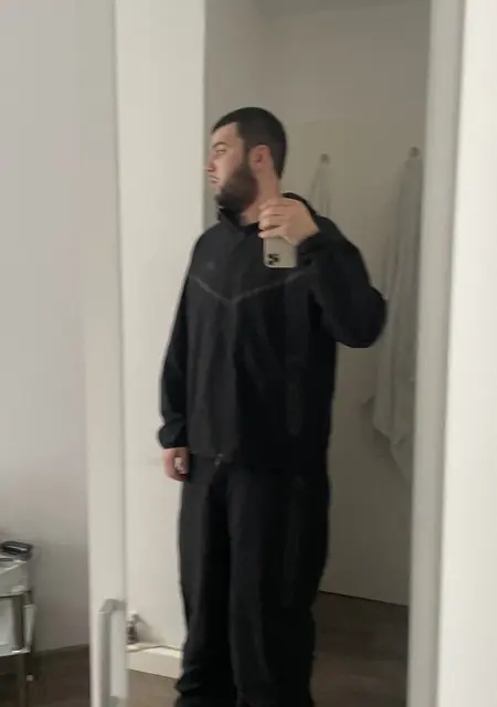 Vlad из Лондона, мне 26, познакомлюсь на одну ночь