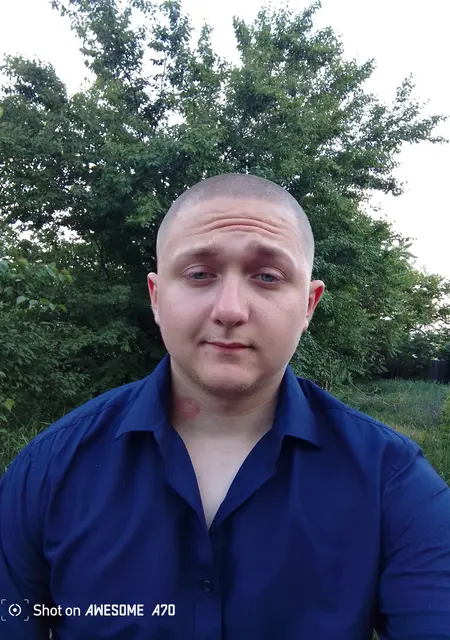 Сергей з Донецька, мені 19 років, познайомлюсь на одну ніч