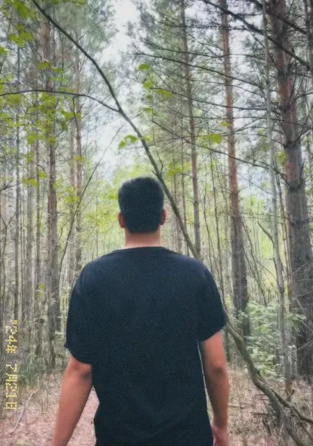 Я Амир, 21, из Берлина, ищу знакомства без обязательств