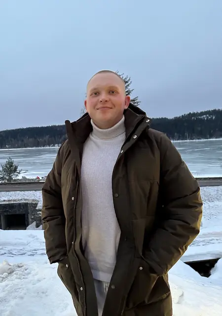 Я Сергей, 25, знакомлюсь для вирта в Лутугине