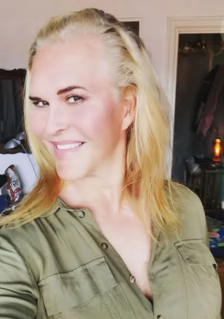 Mika из Стокгольма, мне 41, познакомлюсь