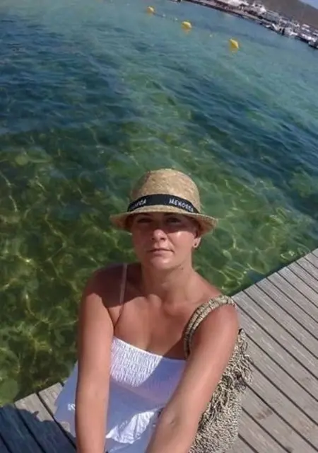 Я Ania, 40, из Варшавы, ищу знакомство