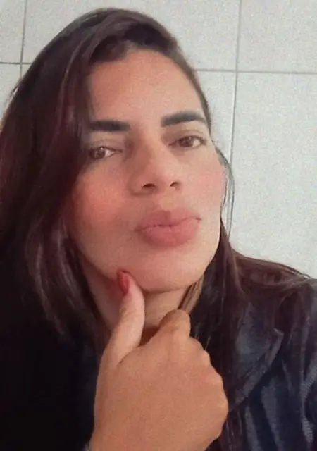 Ninha de Madrid, tengo 40 años, lista para conocer