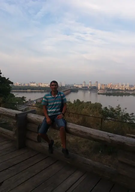 Я Вячеслав, 50, из Сум, ищу знакомства на одну ночь