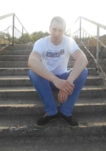 Я Игорь, 37, знакомлюсь на одну ночь в Солигорске