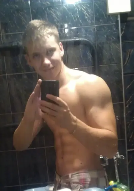 Я Badboy, 35 років з Чернівців, шукаю знайомства без зобов'язань