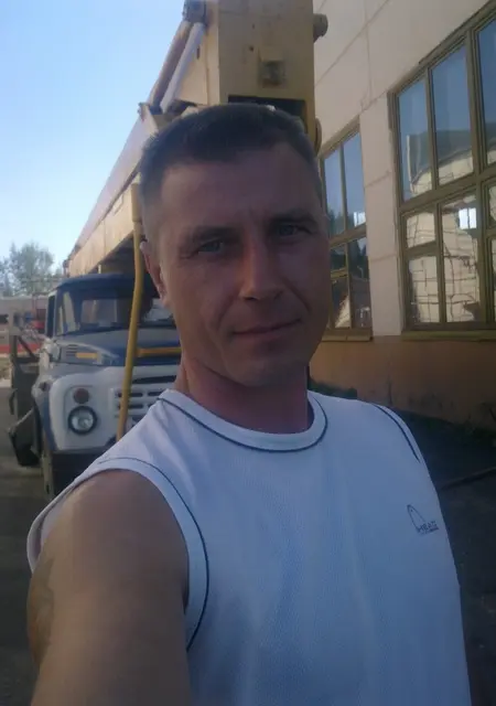 Игорь из Новополоцка, мне 50, познакомлюсь на одну ночь