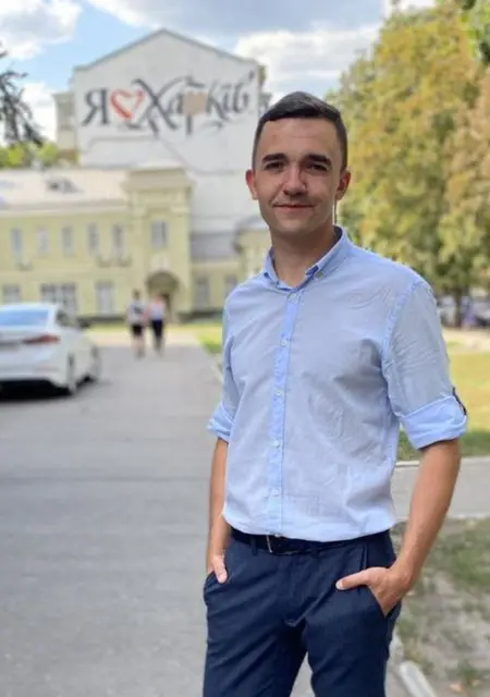 Егор из Харькова, ищу на сайте знакомства на одну ночь