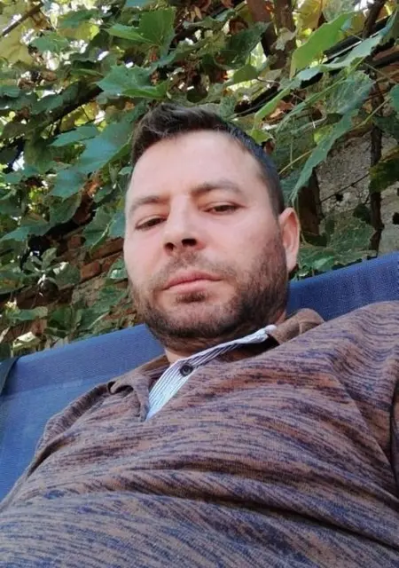 Costel из Бухареста, мне 39, познакомлюсь