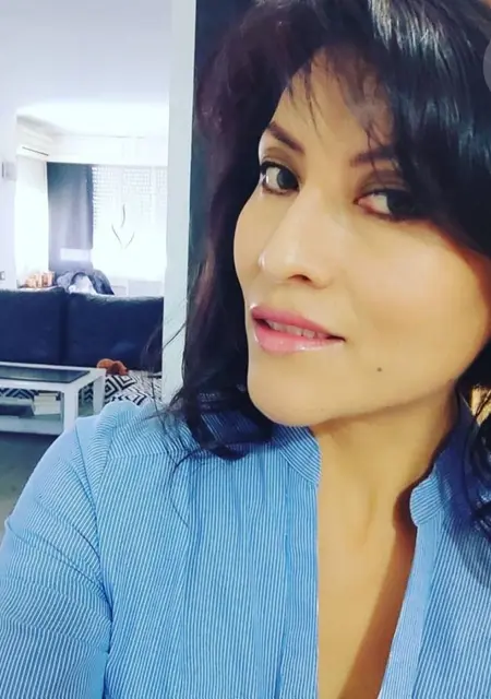 Soy Lucy, 42 años de Madrid, busco conocer gente