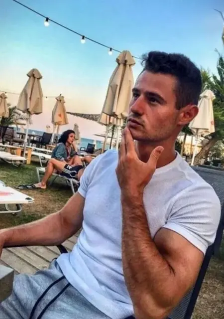 Я Fhhb, 25, знакомлюсь в Афинах