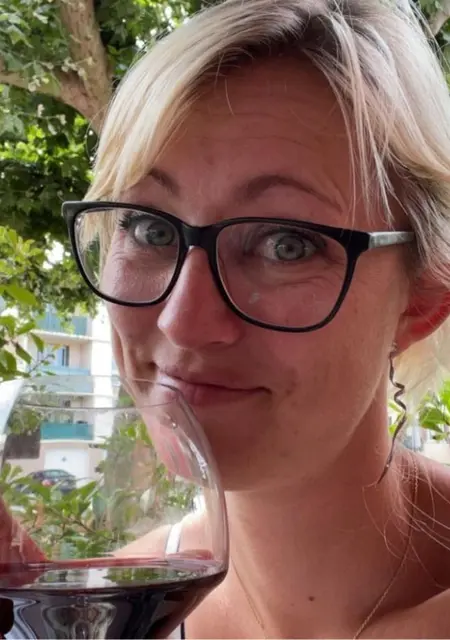 Я Amlie, 30, знакомлюсь в Париже