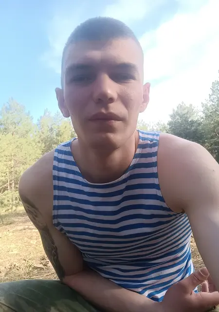 Я Андрей, 27 років, знайомлюсь на одну ніч у Луганську