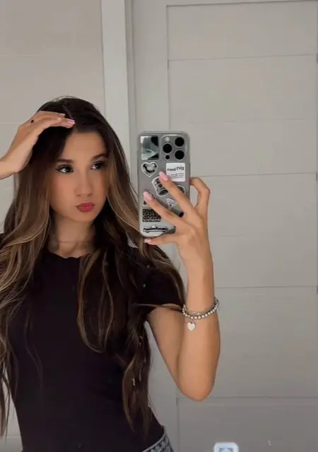 Я Алена, 24, знакомлюсь для приятного времяпровождения в Киеве