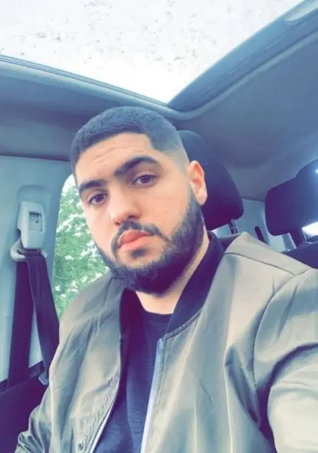 Я Zack, 24, знакомлюсь в Праге