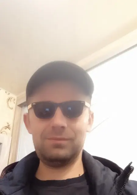 Александр из Гомеля, мне 31, познакомлюсь для приятного времяпровождения