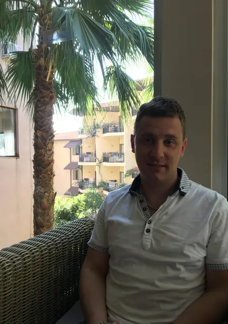 Я Александр, 37 років, знайомлюсь без зобов'язань у Чернівцях