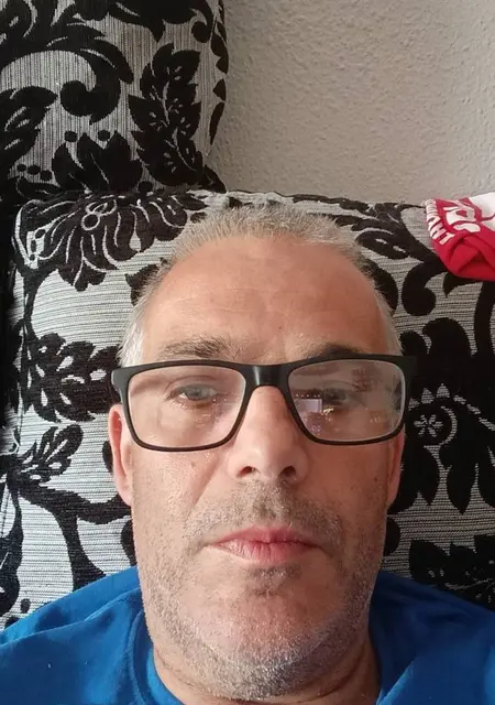 Sanescu de Torrelavega, busco en el sitio relación sin ataduras