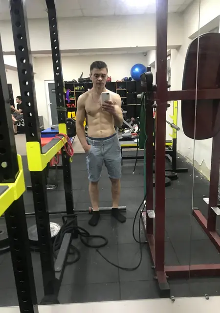 Я Андрій, 31, знакомлюсь для приятного времяпровождения в Черновцах