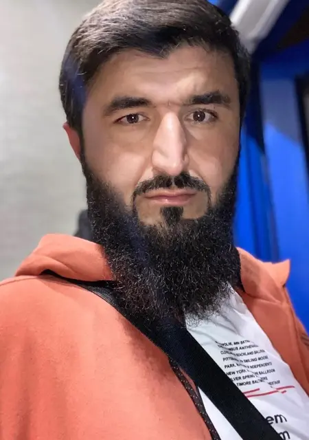 Самир из Берлина, мне 42, познакомлюсь для постоянных отношений