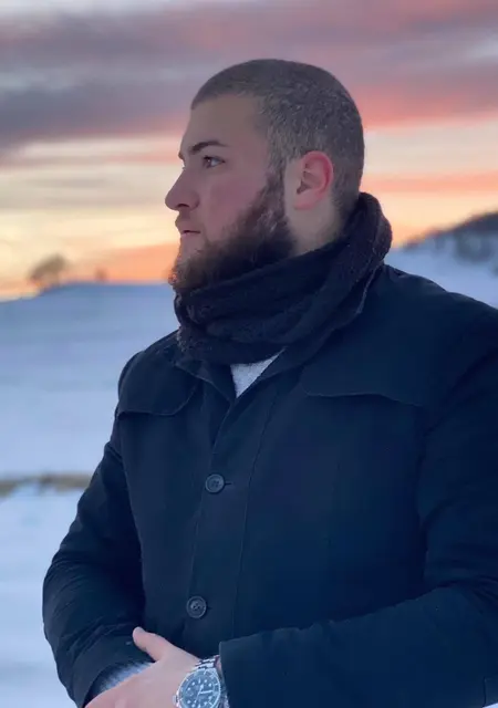 Я Давид, 25, знакомлюсь для совместных путешествий в Тбилиси