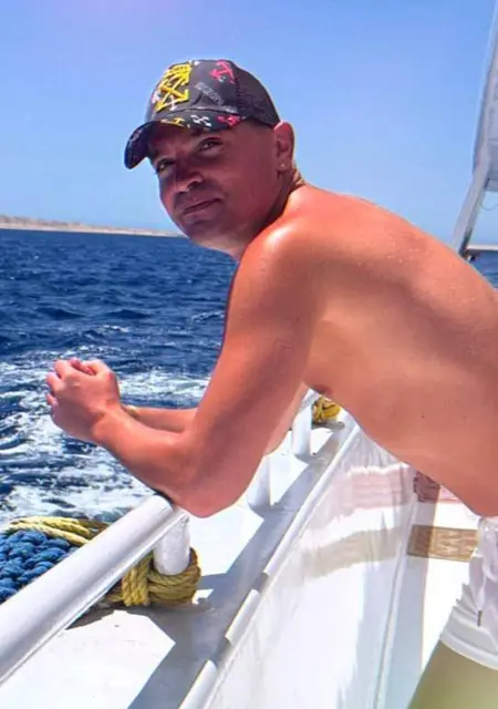 Саша з Харкова, шукаю на сайті приємне проведення часу