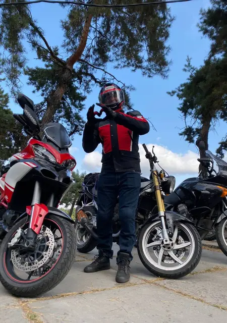 Я Илья, 38 років, знайомлюсь для відкриті стосунки у Запоріжжі