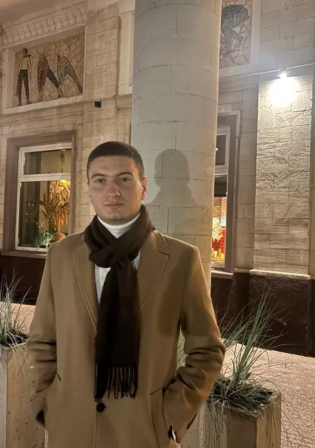 Я Valeriu, 23, знакомлюсь на одну ночь в Кишинёве