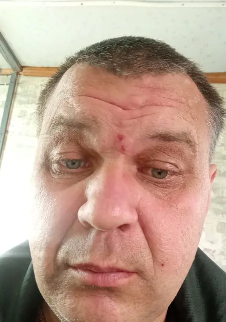 Я Игорь, 44, из Гомеля, ищу знакомства без обязательств