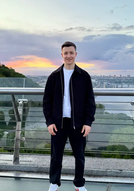 Roman з Львова, мені 29 років, познайомлюсь на одну ніч