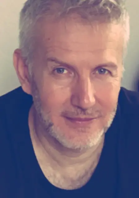 Я Suphi, 25, из Измира, ищу знакомства на одну ночь