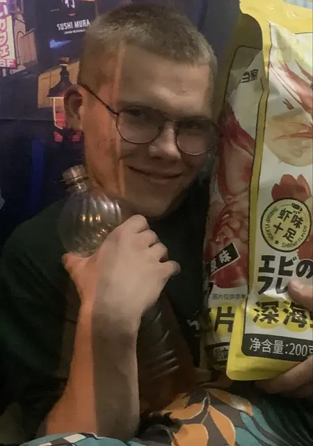 Я Павел, 24, знакомлюсь для вирта в Вене